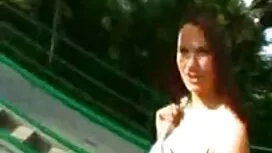 Nuori tyttö hänen ka ...