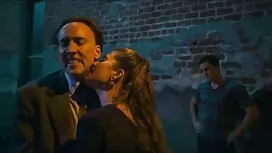 Tyttö meni hakemaan  ...