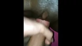 Blondi riisuutui, pu ...