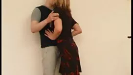 Mies jäi kahdestaan  ...