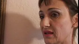 Blondi valkoinen sho ...