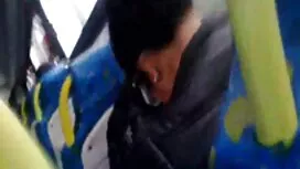 Kolme uikkaripukuist ...